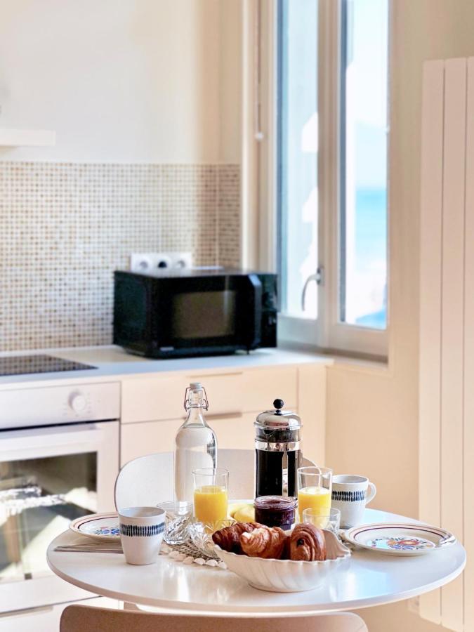 Villa Adele, Bow-Window Vue Mer - Appt 02 Mers-les-Bains Exteriör bild